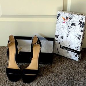 Chinese Laundry Jessie